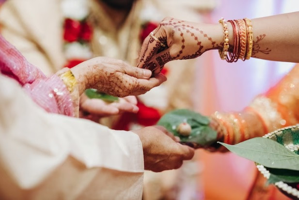 What Are The Features To Check In The Best Marriage Bureau In Mumbai?